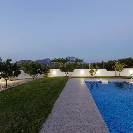 Marina Villa, A Nature Inspiring Retreat Летний дом Perama (Crete)